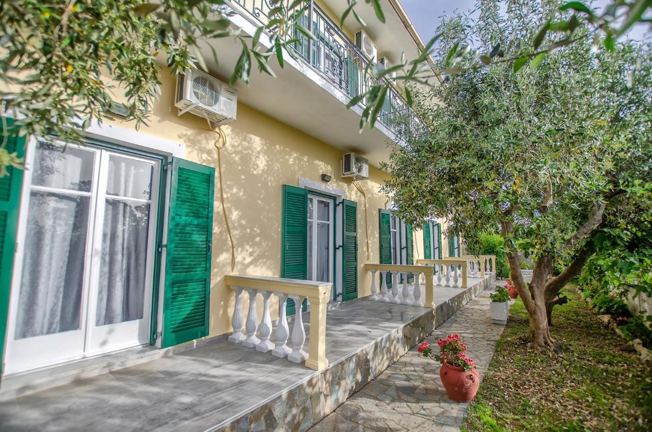 Kapetanios Luxury Aparthotel Agios Georgios  Exteriör bild